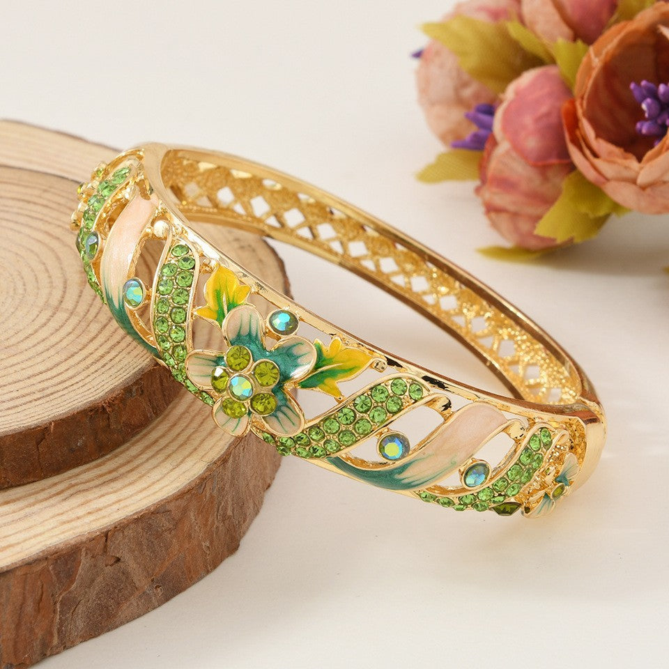 Korean-style Fashionable Crystal Bracelet For Women