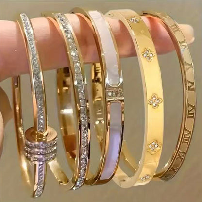 Waterproof Fade-Resistant Titanium Steel Bracelet Inlaid With Diamonds In A Starry Sky Design
